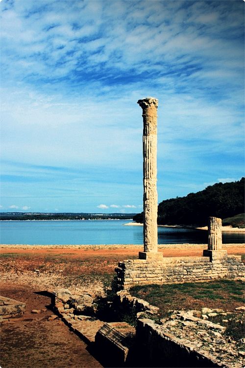 The Brijuni Archipelago is an attractive group of islands near Istria Peninsula, with the main islands Veli Brijun. On Brijuni there is an attractive archaeological site the Byzantine castrum and luxurious Roman villa